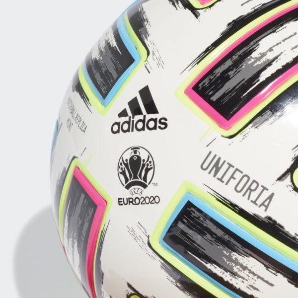 Futbalová lopta Adidas FH7342